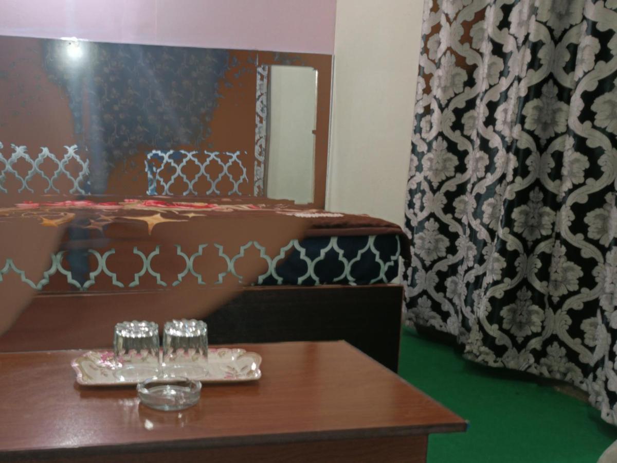 Hotel Moon Light View Lahore Buitenkant foto